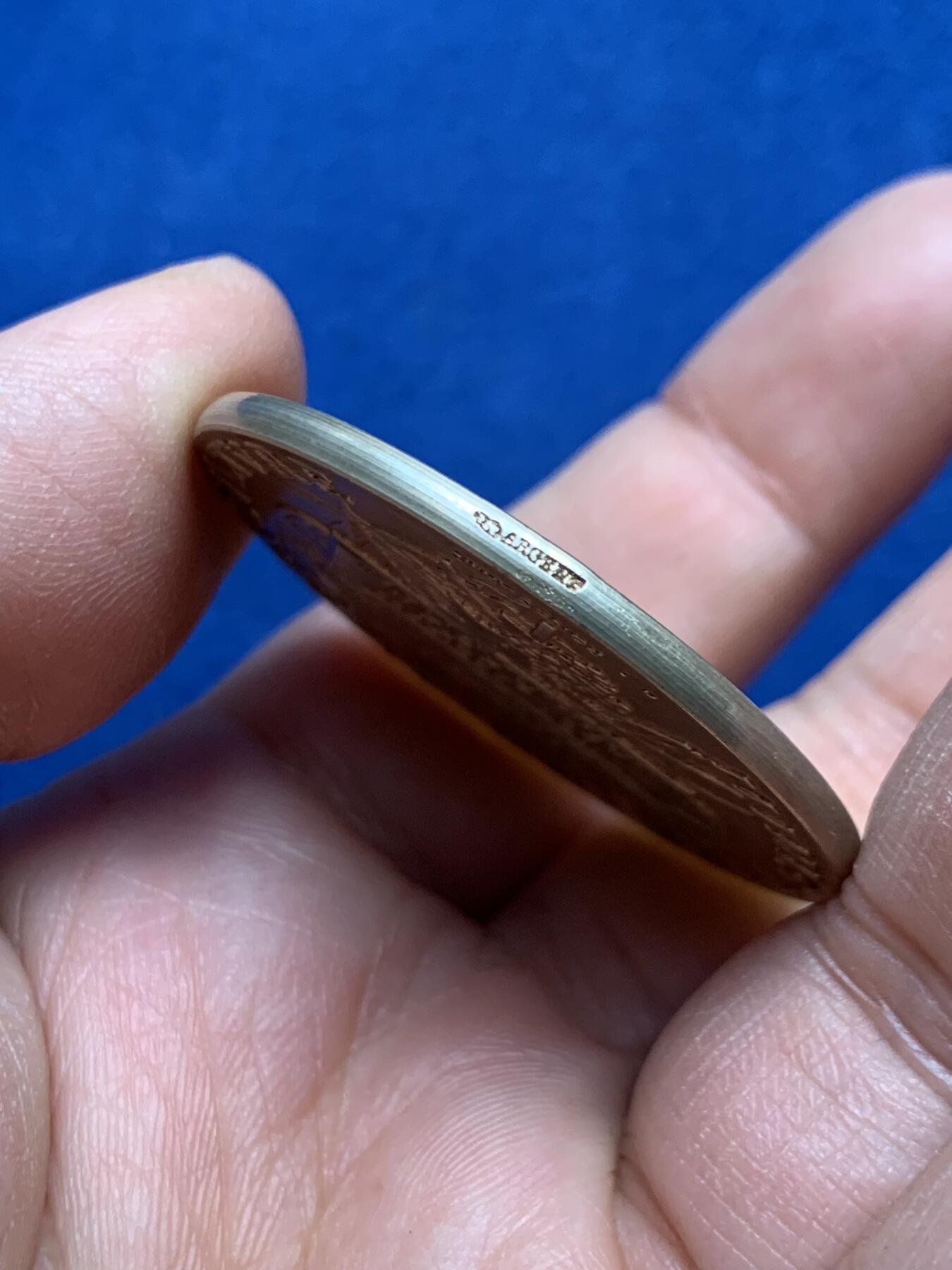 《竞宝斋》第460场 周日，周一，2场连拍 （全场包邮）欢迎送拍 法国1897年商业部墨丘利镀金银章 41.5mm 37克 带银标 盒装