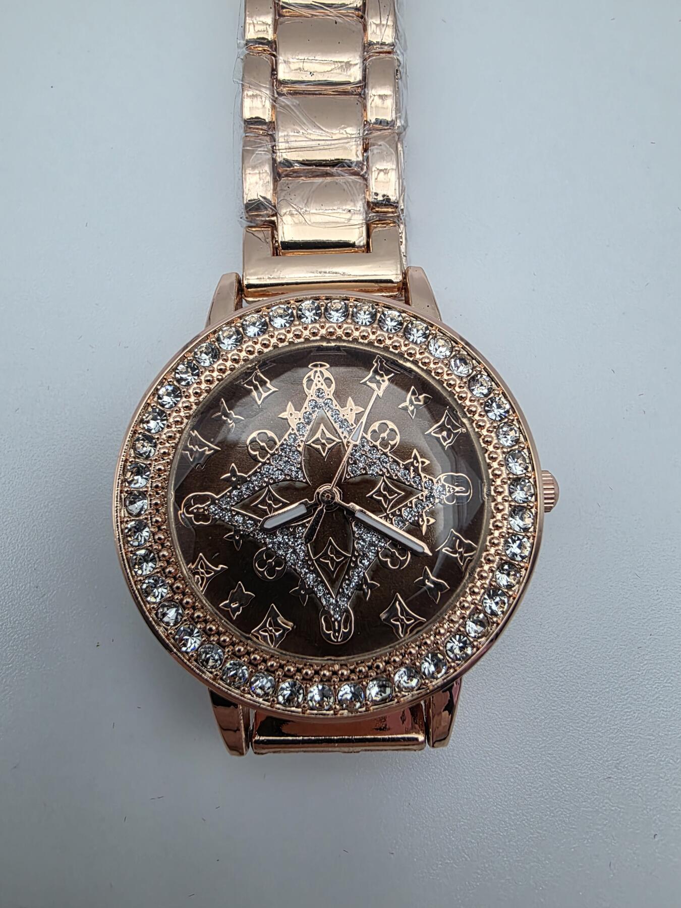 全新未拆模手表–无包装盒