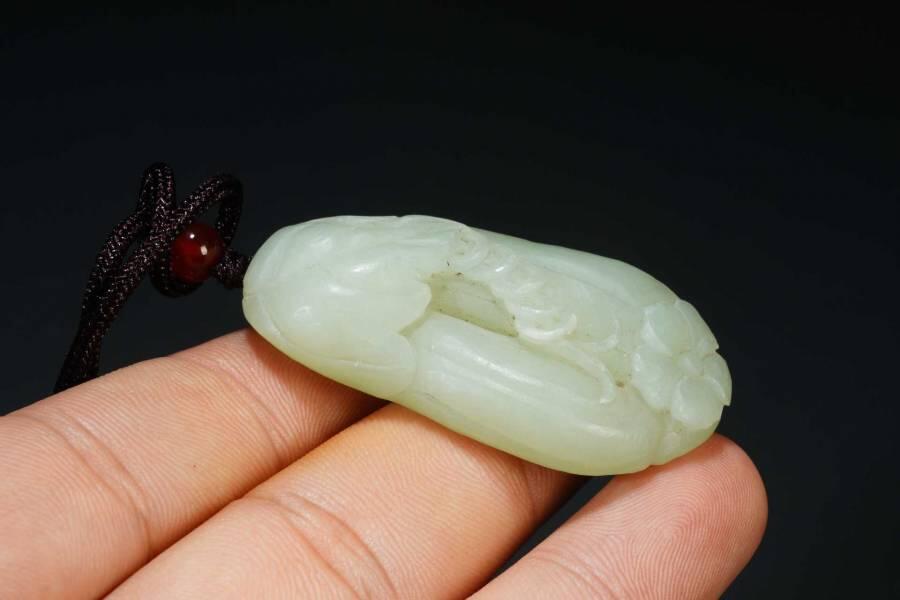 上海都达杂项专场三（全场包邮） 天然和田玉精雕《福瓜》挂件86-99