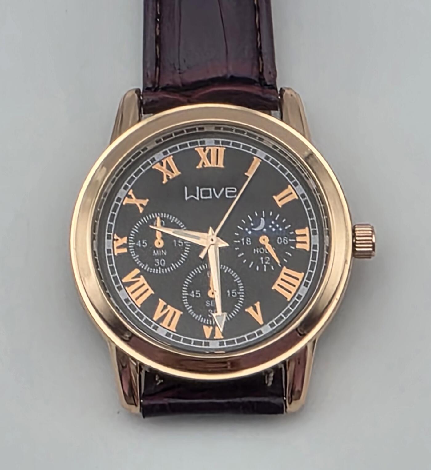 全新未拆模手表–无包装盒