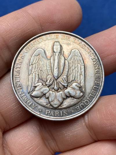 《竞宝斋》第460场 周日，周一，2场连拍 （全场包邮）欢迎送拍 - 19世纪法国医学之父希波克拉底银章 19克 34.2mm 丰饶角银标