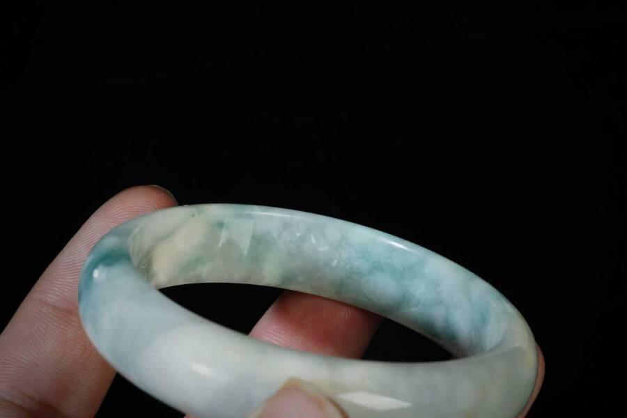 上海都达杂项专场三（全场包邮） 天然 翡翠手镯86-47