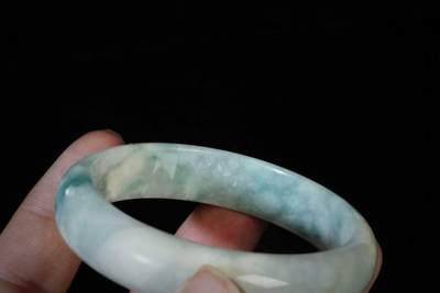 上海都达杂项专场三十四【年后发货全场包邮】  天然 翡翠手镯86-47