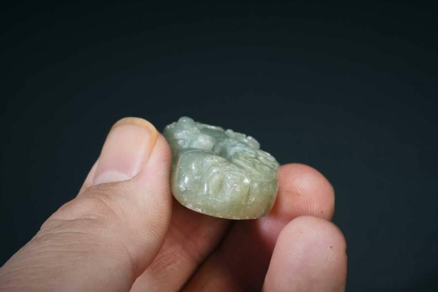 上海都达杂项专场三（全场包邮） 天然和田玉精雕《招财貔貅》挂件 附鉴定证书86-108