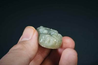 上海都达杂项专场三十四【年后发货全场包邮】  天然和田玉精雕《招财貔貅》挂件 附鉴定证书86-108