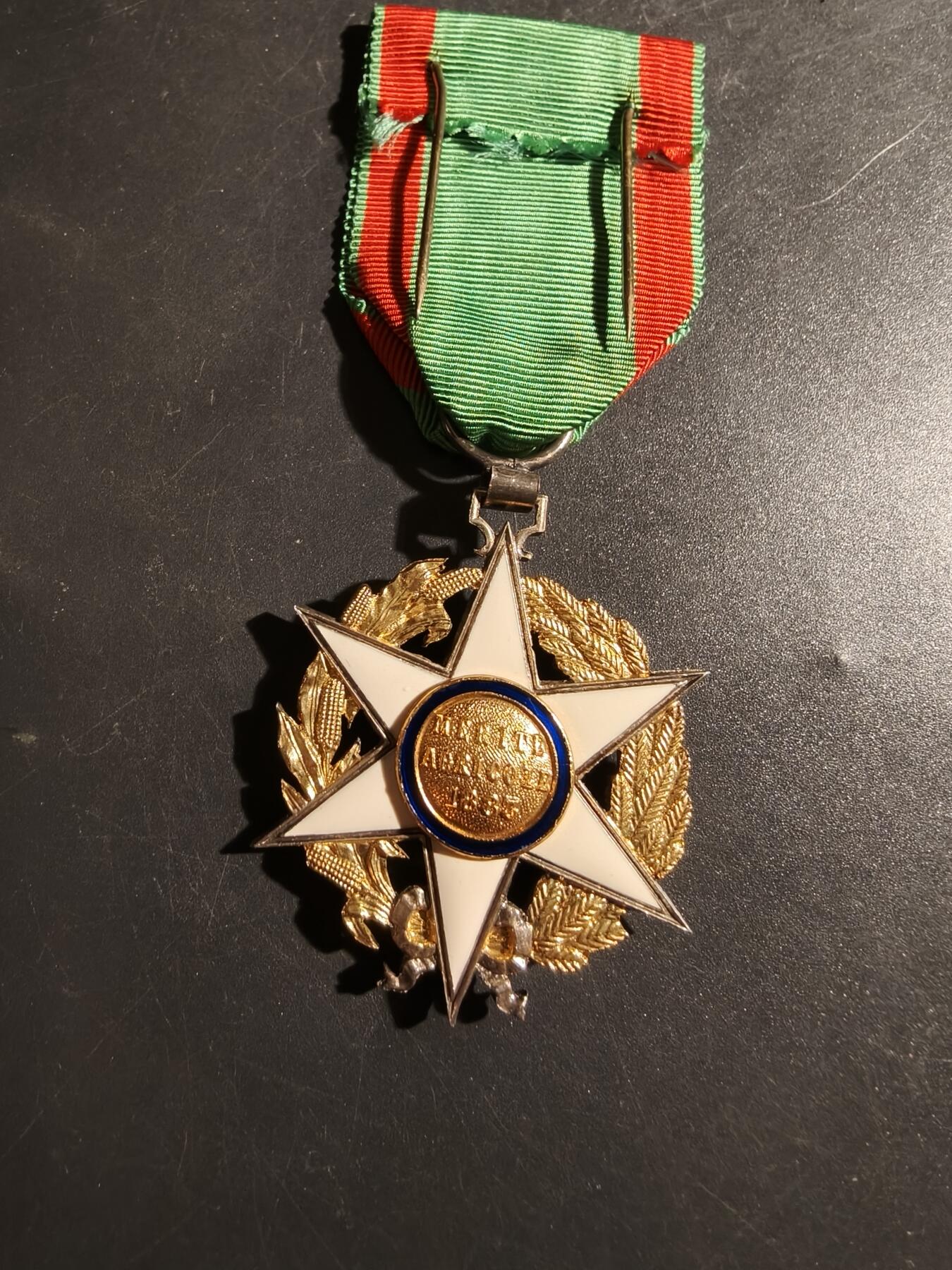 老王徽章第178期 法国骑士级农业功绩勋章    原盒