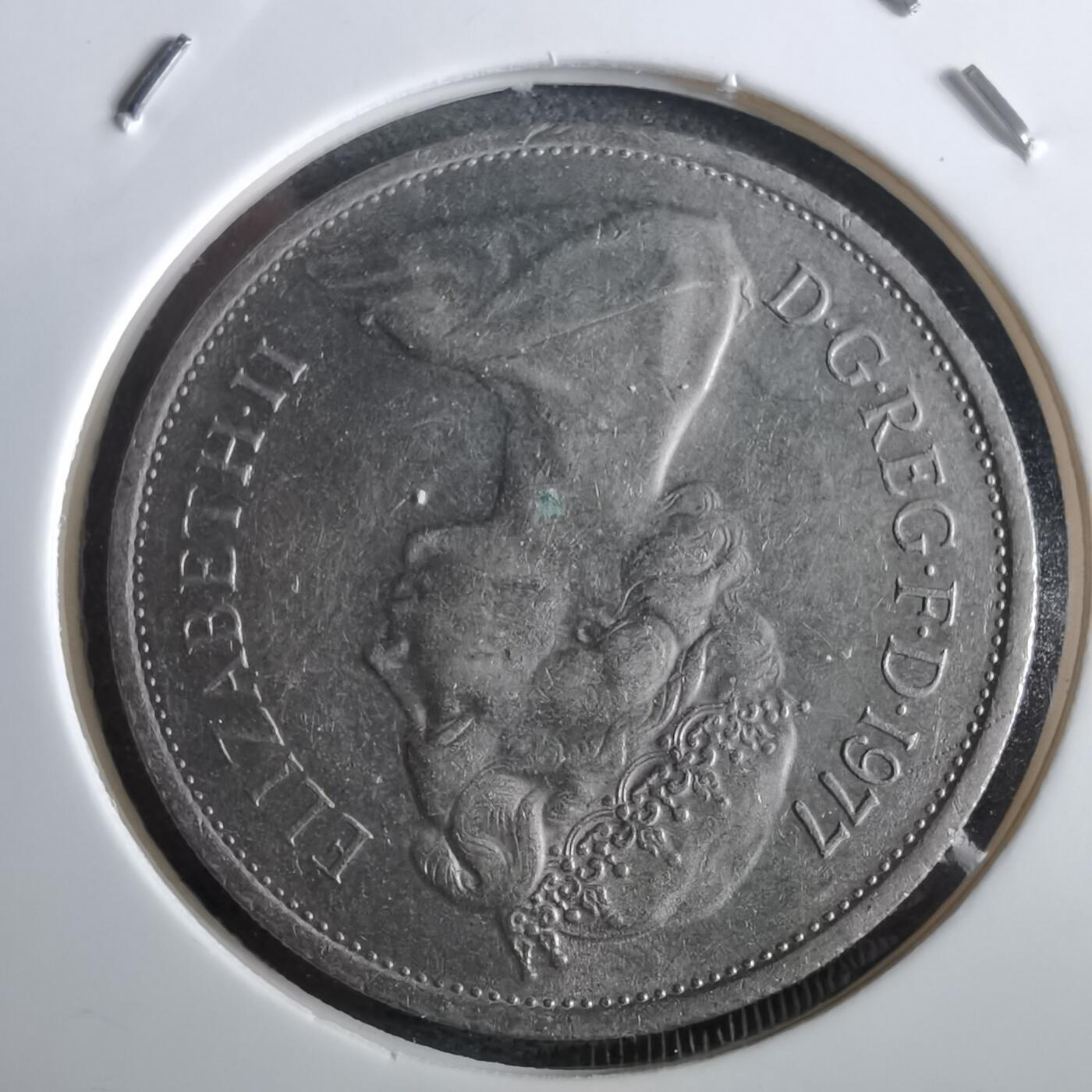 沼泽如烟--第967场 英国1977年10便士