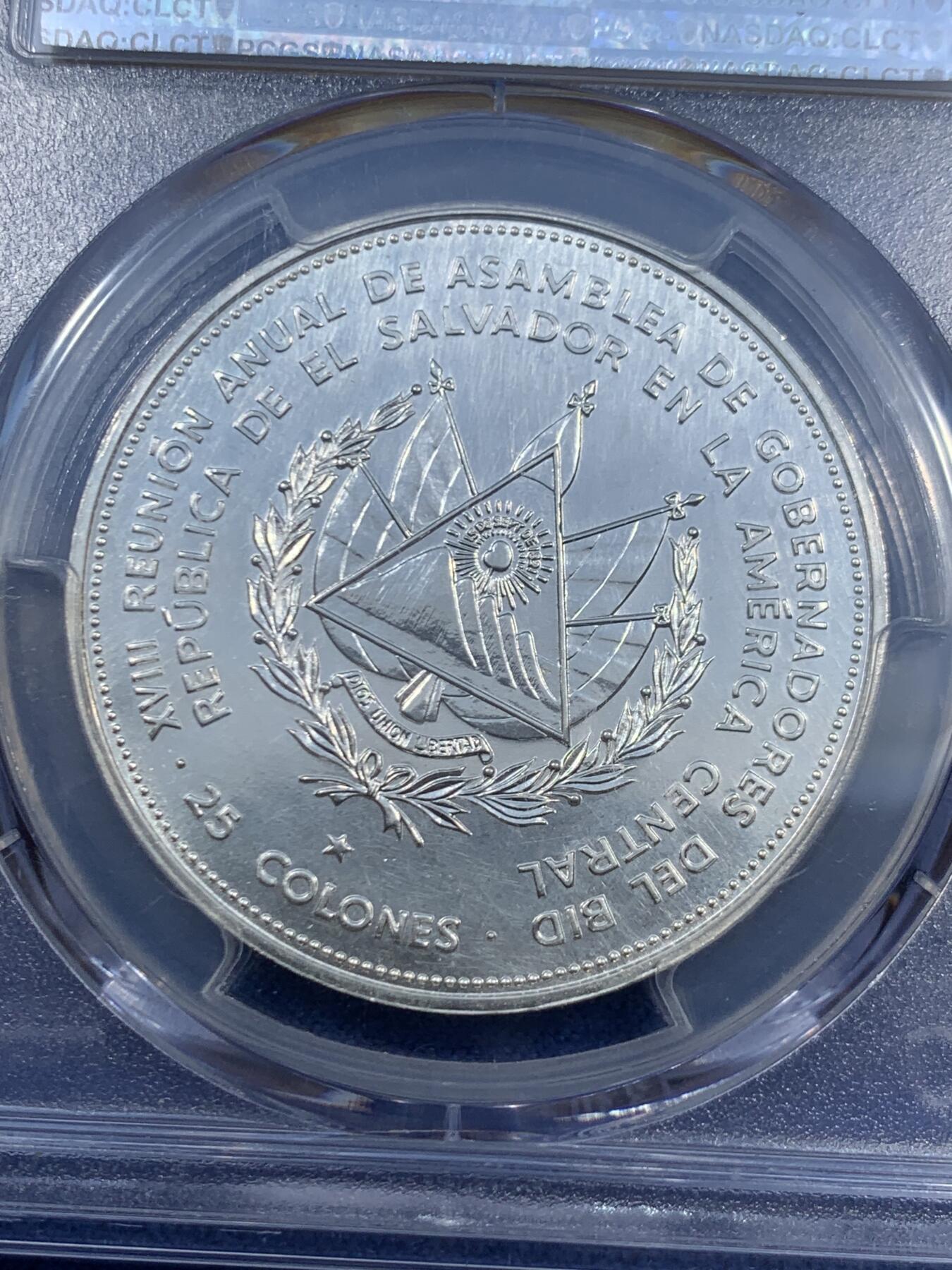 《竞宝斋》第460场 周日，周一，2场连拍 （全场包邮）欢迎送拍 PCGS MS66 萨尔瓦多1977年第18届IADB理事大会25科降银币，900银，25克，发行量2000，美洲太阳脸稀少品种。