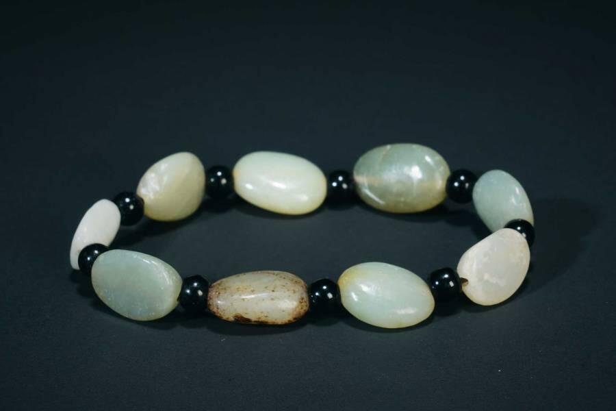 上海都达杂项专场三（全场包邮） 天然和田玉籽料手串86-77