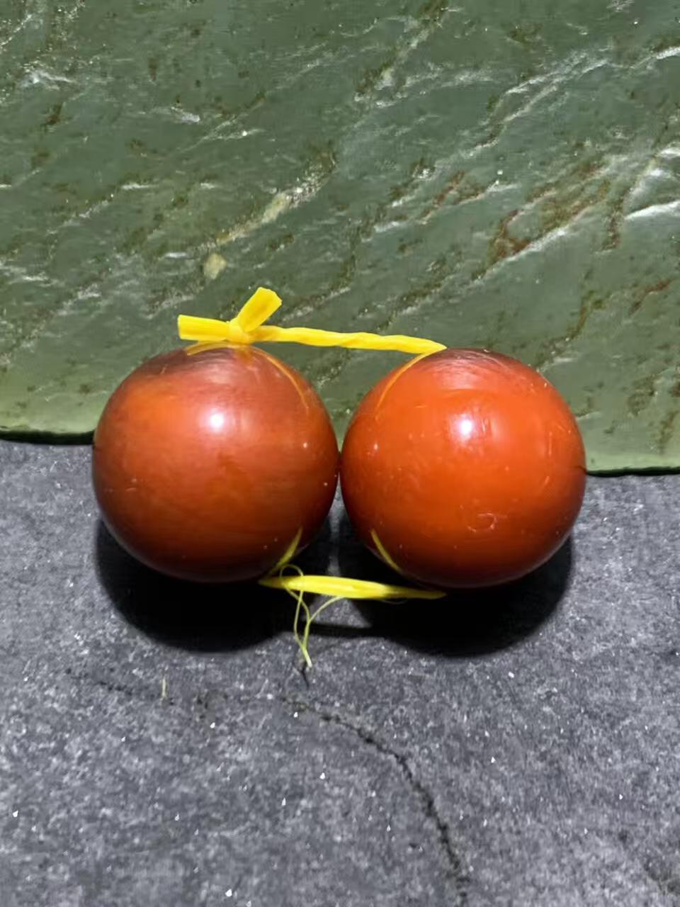 精美高玉化枣红缠丝玛瑙腰珠一对 ，