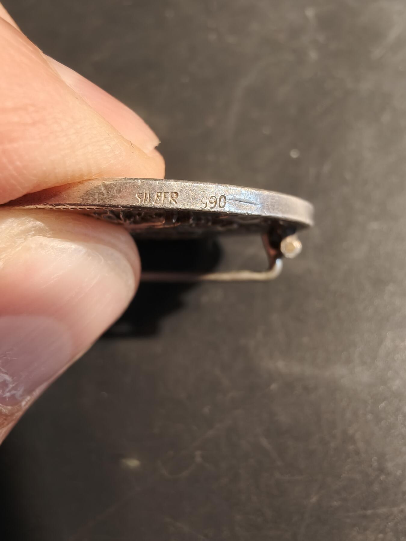 老王徽章第178期 德国一战德奥同盟大银章    正面为弗朗茨一世与威廉二世胸像    990银     直径36mm    .重量19.2g