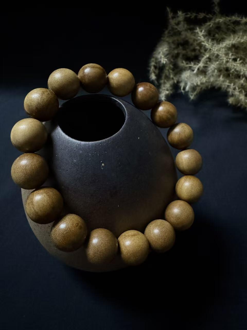 零元拍：正区印度迈索尔老山檀手串 12MM 