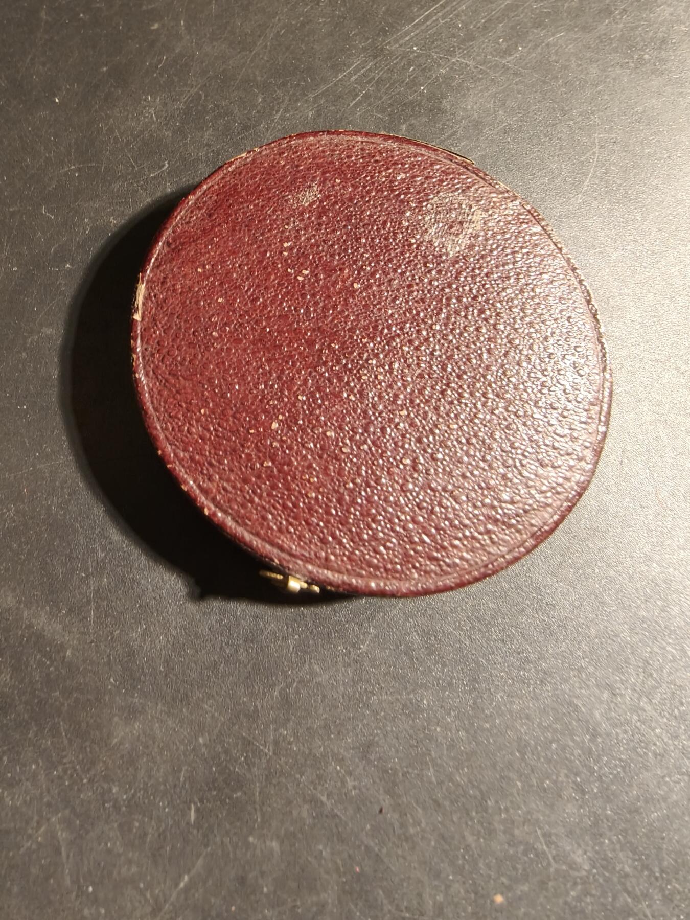 老王徽章第178期 法国巴黎工业科学、艺术与文学学会大铜章    亚历克西斯-约瑟夫·德波利斯作品     原盒      直径50mm     重量65.4g