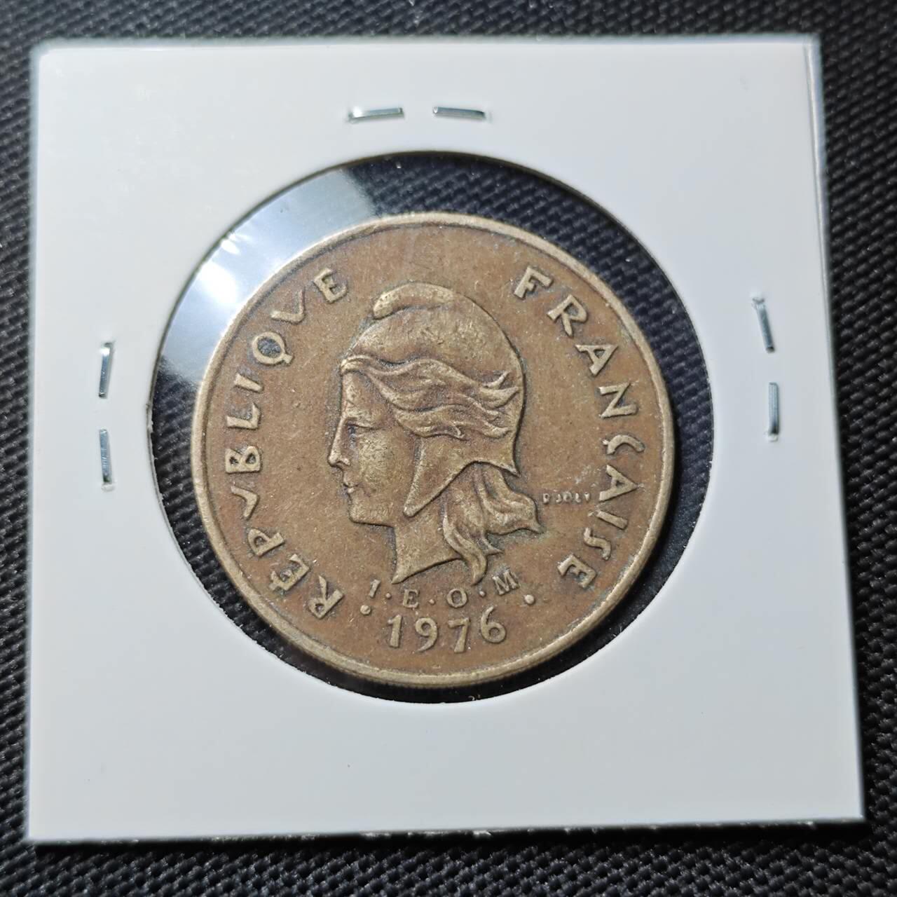 KK钱币收藏小铺  第388期  2月预留时间 周末发货  1976法属波利尼西亚100法郎