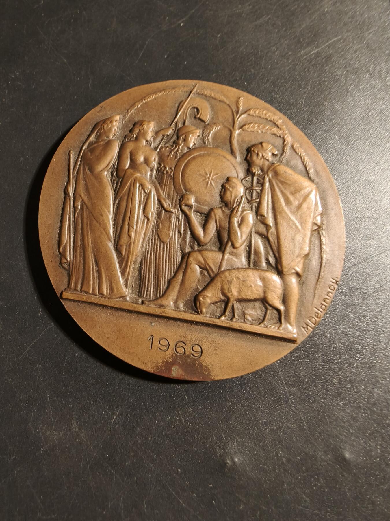 老王徽章第178期 法国养殖动物协会联合会大铜章     原盒      直径68mm    重量146.8g