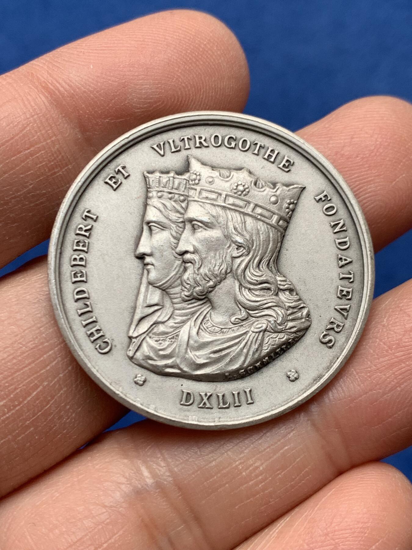 《竞宝斋》第460场 周日，周一，2场连拍 （全场包邮）欢迎送拍 法国里昂市立医院总理事会银章 丰饶角1银标 16.8克 34.8mm