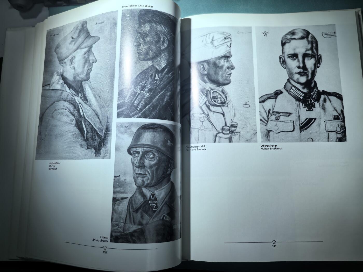 盛世勋华——号角文化勋章邮票专场拍卖第300期 R.J.Bender出版社 著名画家沃尔夫冈·维尔利希的战地素描集 240页