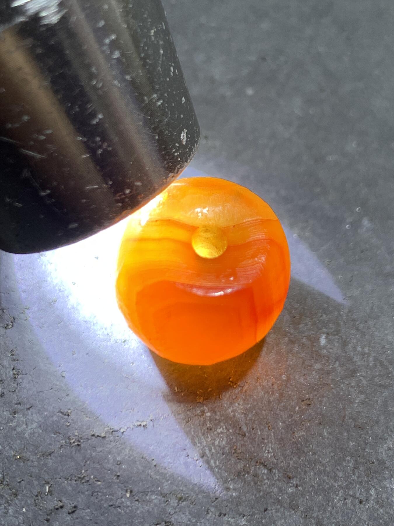 精美高玉化风化纹缠丝玛瑙老形桶珠一颗，