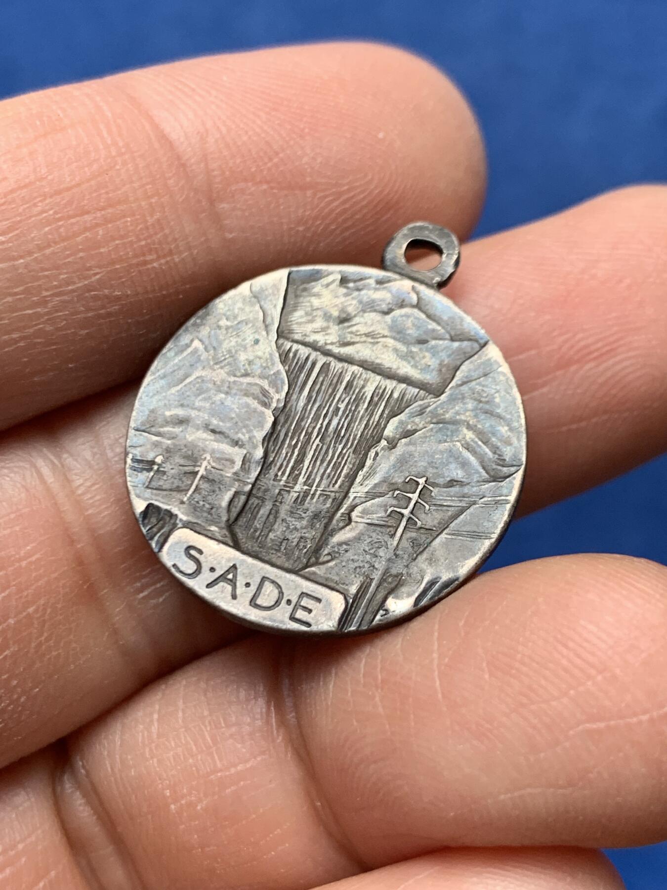 《竞宝斋》第460场 周日，周一，2场连拍 （全场包邮）欢迎送拍