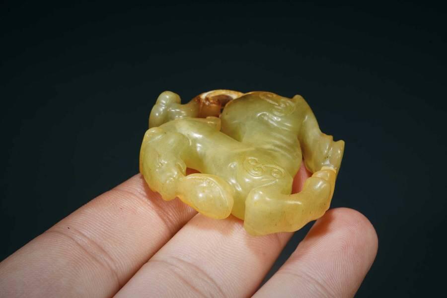 上海都达杂项专场三（全场包邮） 古玉马上如意手把件86-59