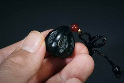 上海都达杂项专场三十四【年后发货全场包邮】  天然和田玉青玉核桃吊坠挂件 附鉴定证书89-93