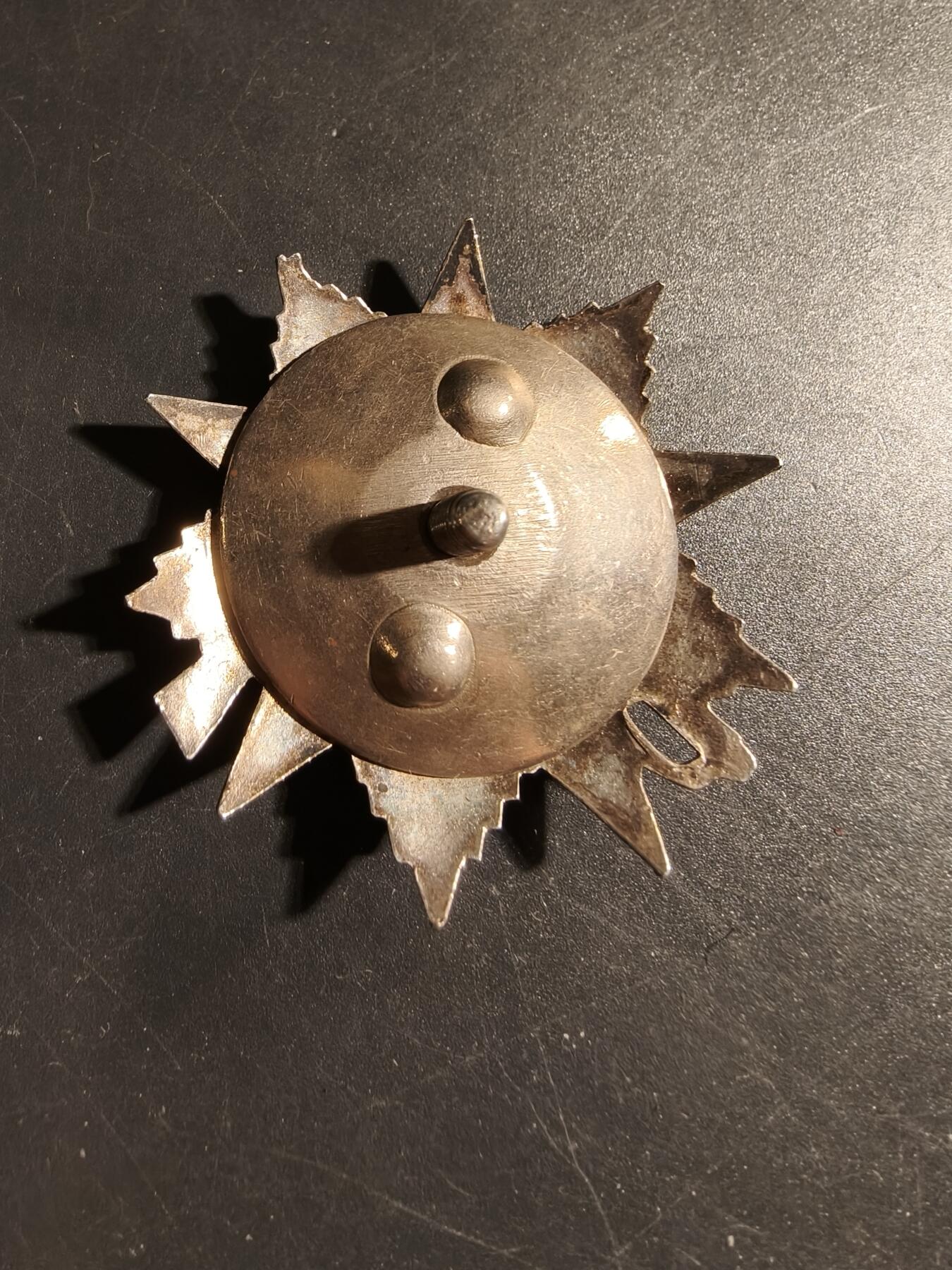 老王徽章第178期 苏联1943版二级卫国勋章    银质珐琅党徽金质      早期11万号段     不含轮23.6g  