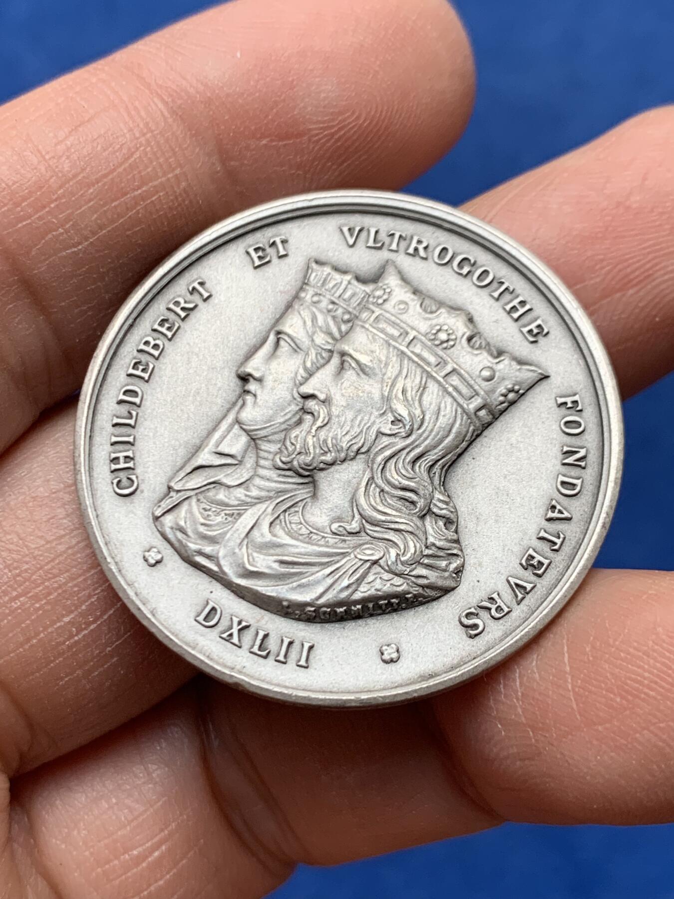 《竞宝斋》第460场 周日，周一，2场连拍 （全场包邮）欢迎送拍 法国里昂市立医院总理事会银章 丰饶角1银标 16.8克 34.8mm