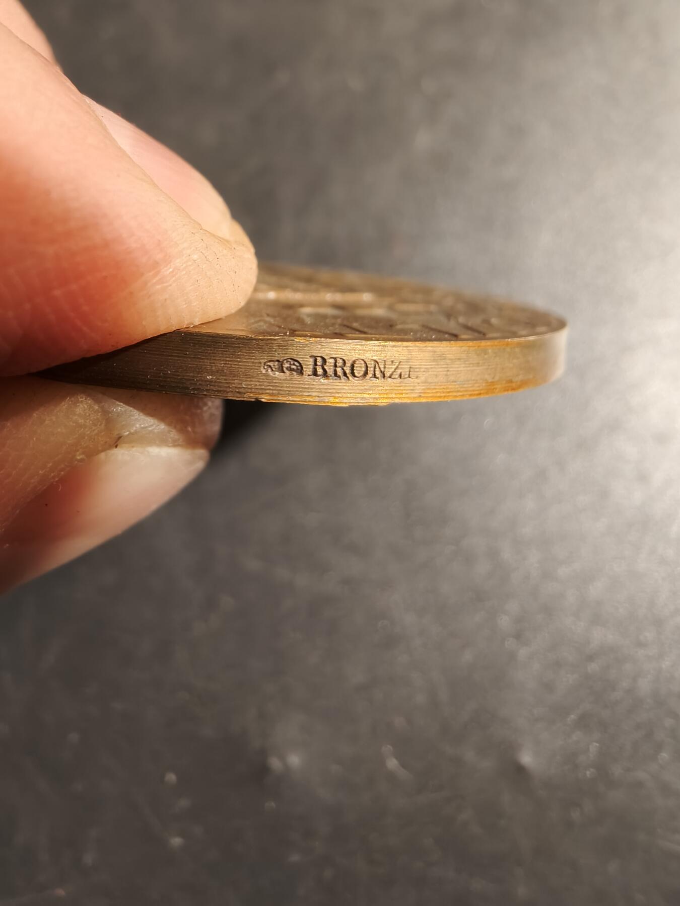 老王徽章第178期 法国1907年巴黎农业协会大铜章    原盒    大师阿尔菲杜布瓦作品     直径50mm     重量59.1g