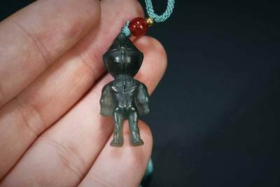 上海都达杂项专场三十四【年后发货全场包邮】  天然和田玉青玉奥特玛吊坠挂件86-97