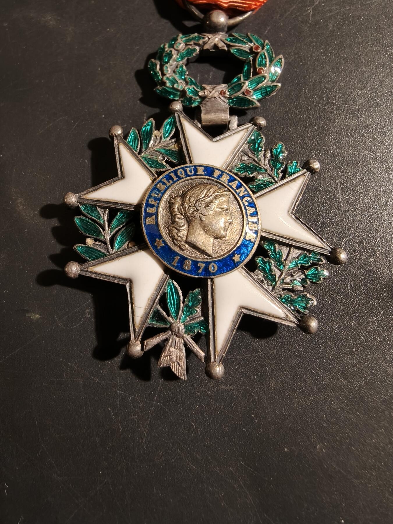 老王徽章第178期 法国骑士级荣誉军团勋章    原盒    银质珐琅    三共时期     