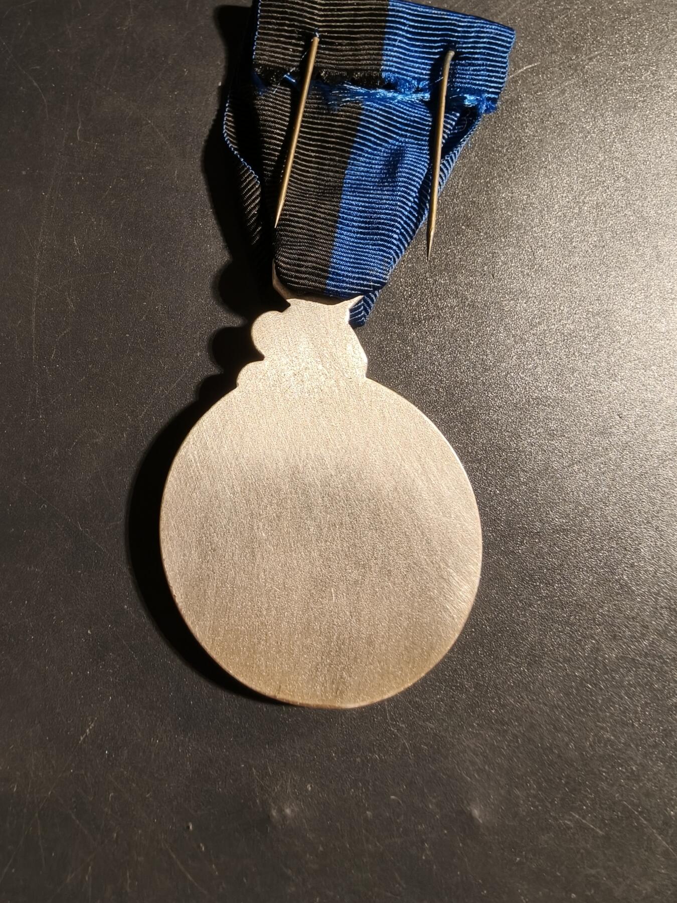 老王徽章第178期 法国国家宪兵联盟纪念章