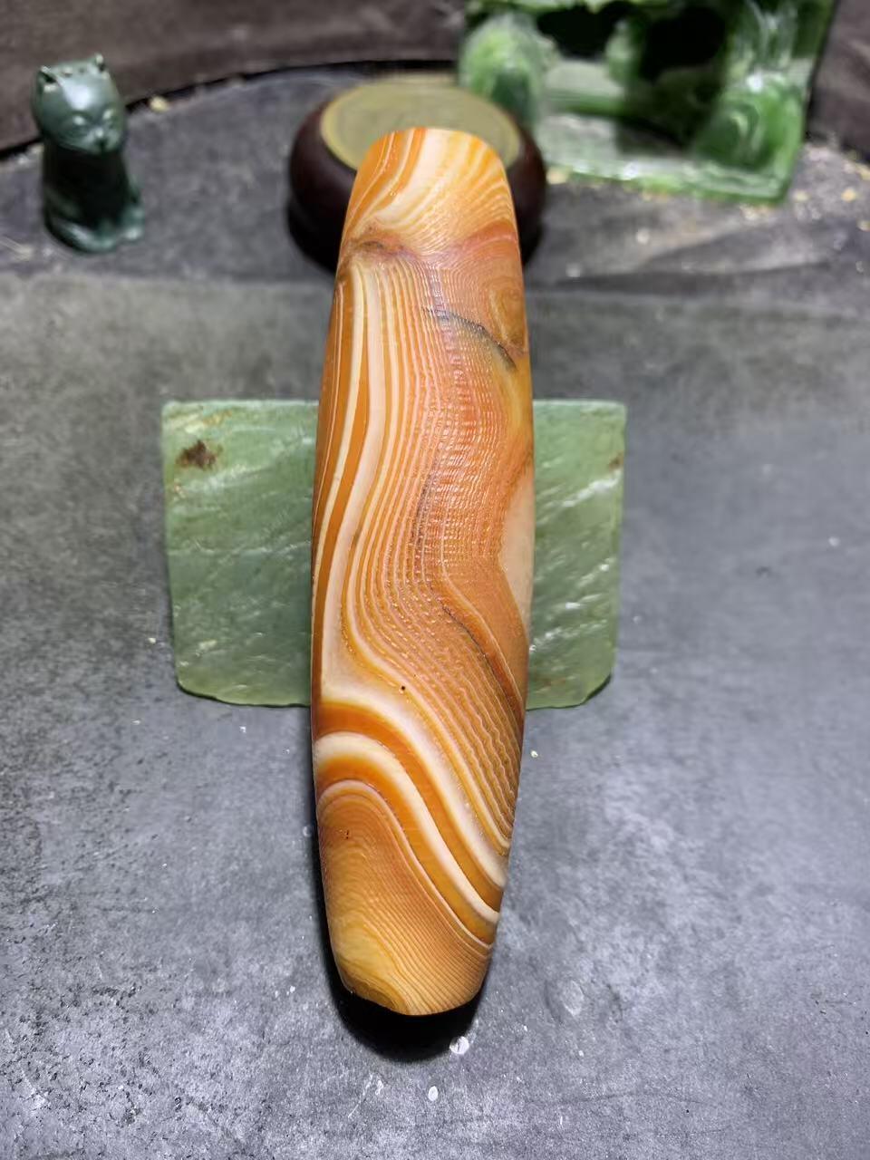 巨无霸天眼风化纹缠丝玛瑙大桶珠（把件)一颗