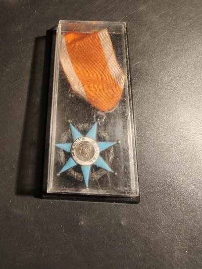 老王徽章第178期 - 法国骑士级社会功勋勋章     原盒