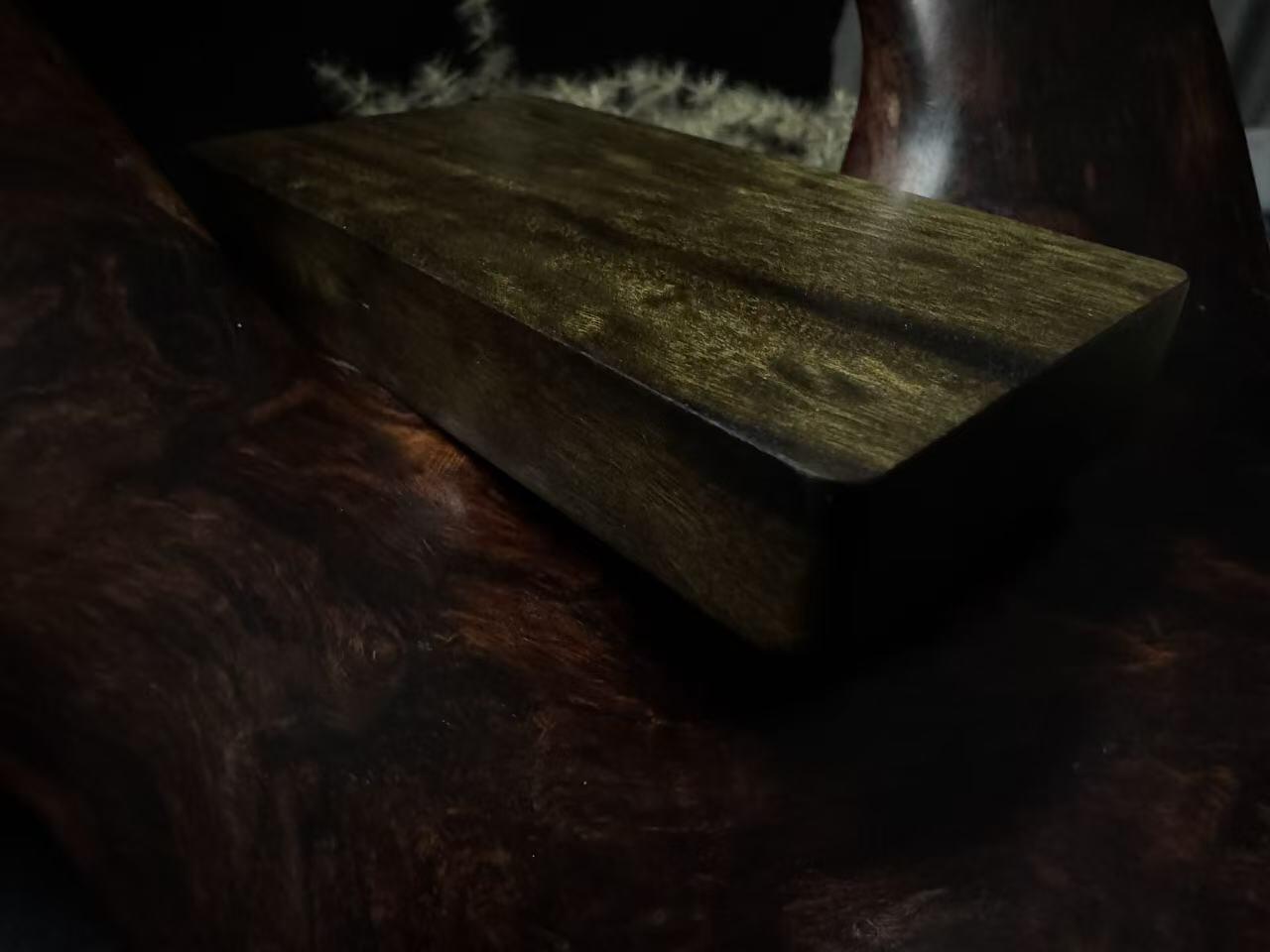 零元拍：B18金丝楠牌子，香喷喷的小金砖，金光闪闪，90/50/14MM