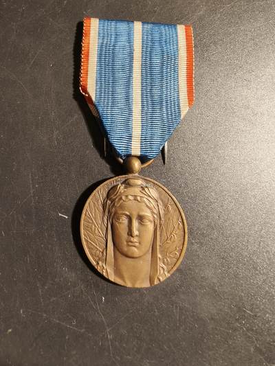 老王徽章第178期 - 法国一战鲁尔-莱茵兰占领军服役奖章