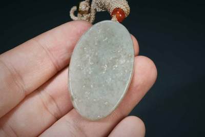 上海都达杂项专场三十四【年后发货全场包邮】  天然和田玉精雕《招财弥勒》挂件 附鉴定证书86-104