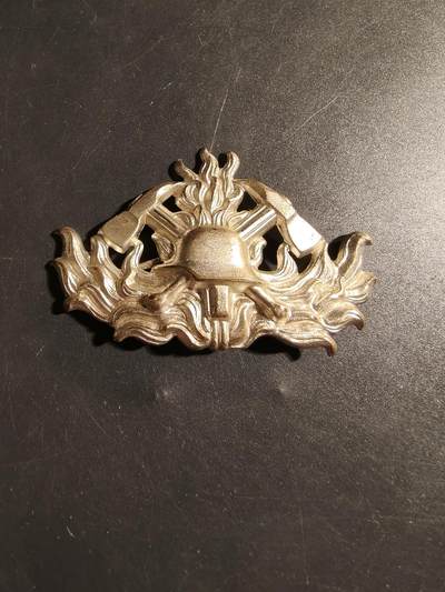 老王徽章第178期 - 德国消防员帽徽