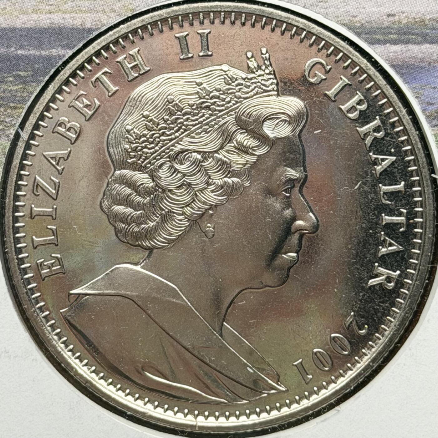 ＜星葵钱币社＞散币克朗场第68期·1月23日发货 〈邮币封·签名版〉直布罗陀2001年维多利亚时代·苏格兰巴尔莫勒尔堡1克朗纪念币