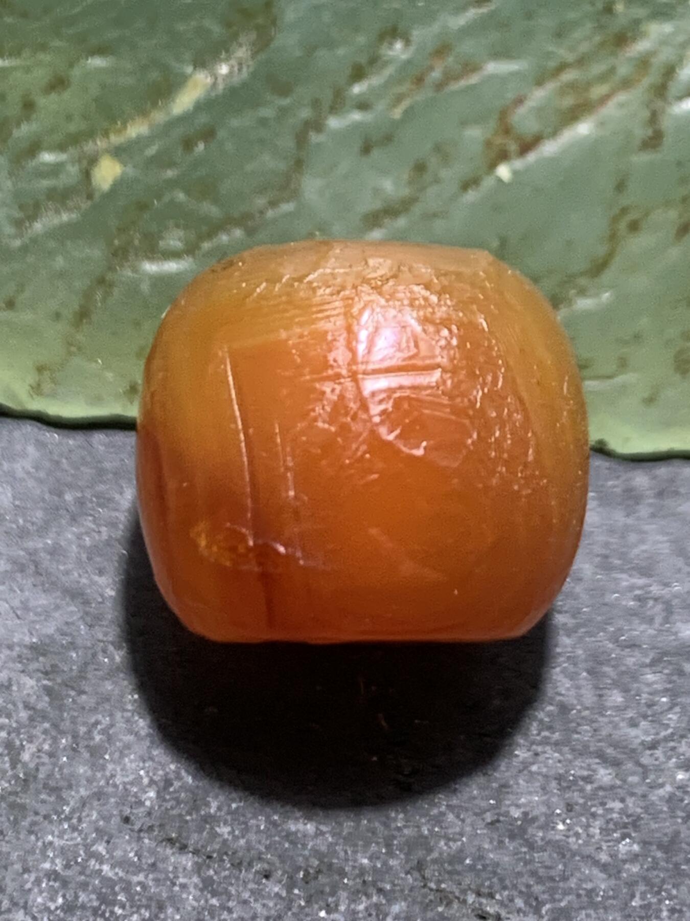 精美高玉化风化纹缠丝玛瑙老形桶珠一颗，