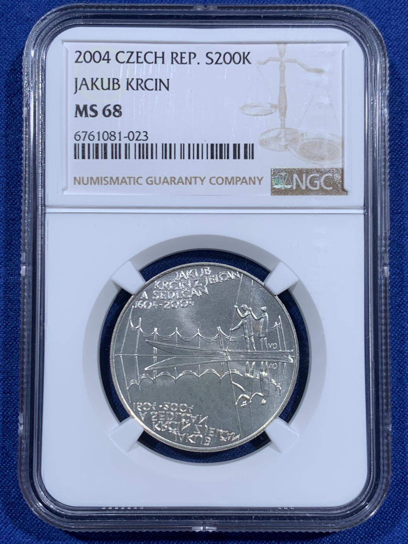 《竞宝斋》第460场 周日，周一，2场连拍 （全场包邮）欢迎送拍 NGC MS68 捷克雅各布2004年克罗辛逝世300周年200克朗银币，唯一冠军分！图片为鱼塘养鱼图