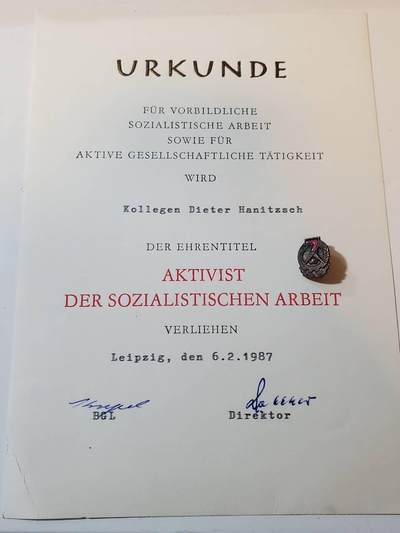 韵星假日军品类拍卖第三十八期 -- Rimey Holidays Militaria Auction 38 - 民主德国社会主义建设功勋活动家奖章带证书一套