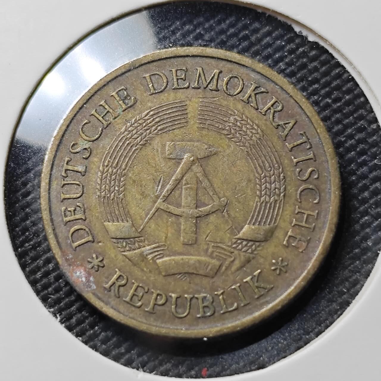 KK钱币收藏小铺  第388期  2月预留时间 周末发货  东德20芬尼