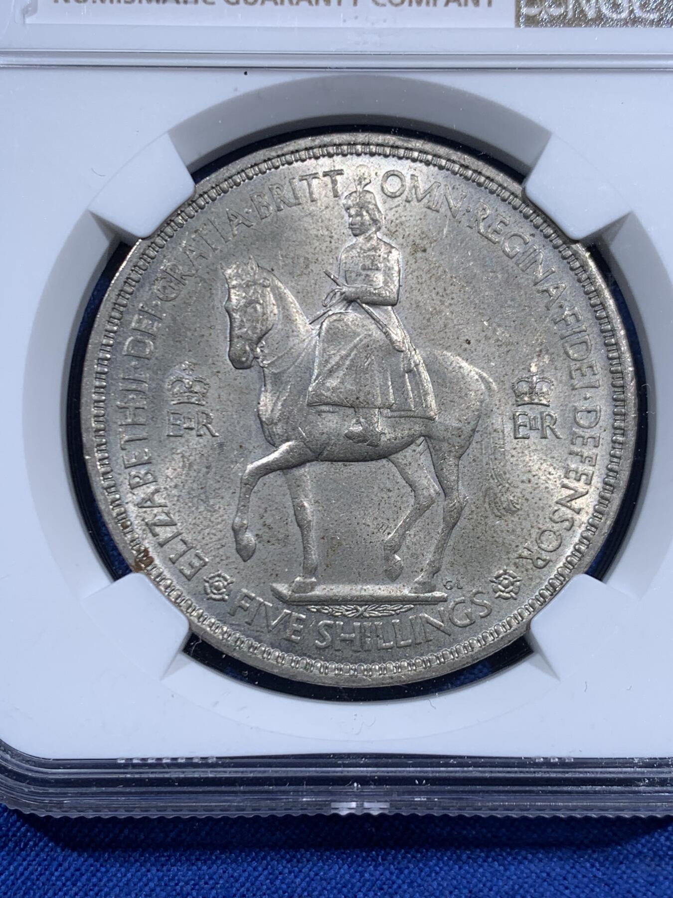 《竞宝斋》第460场 周日，周一，2场连拍 （全场包邮）欢迎送拍 NGC MS64 英国1953年伊丽莎白二世登基克朗