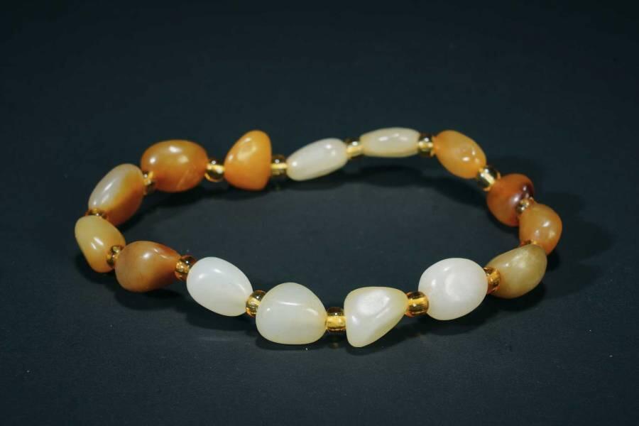 上海都达杂项专场三（全场包邮） 天然 和田玉籽料手串86-78