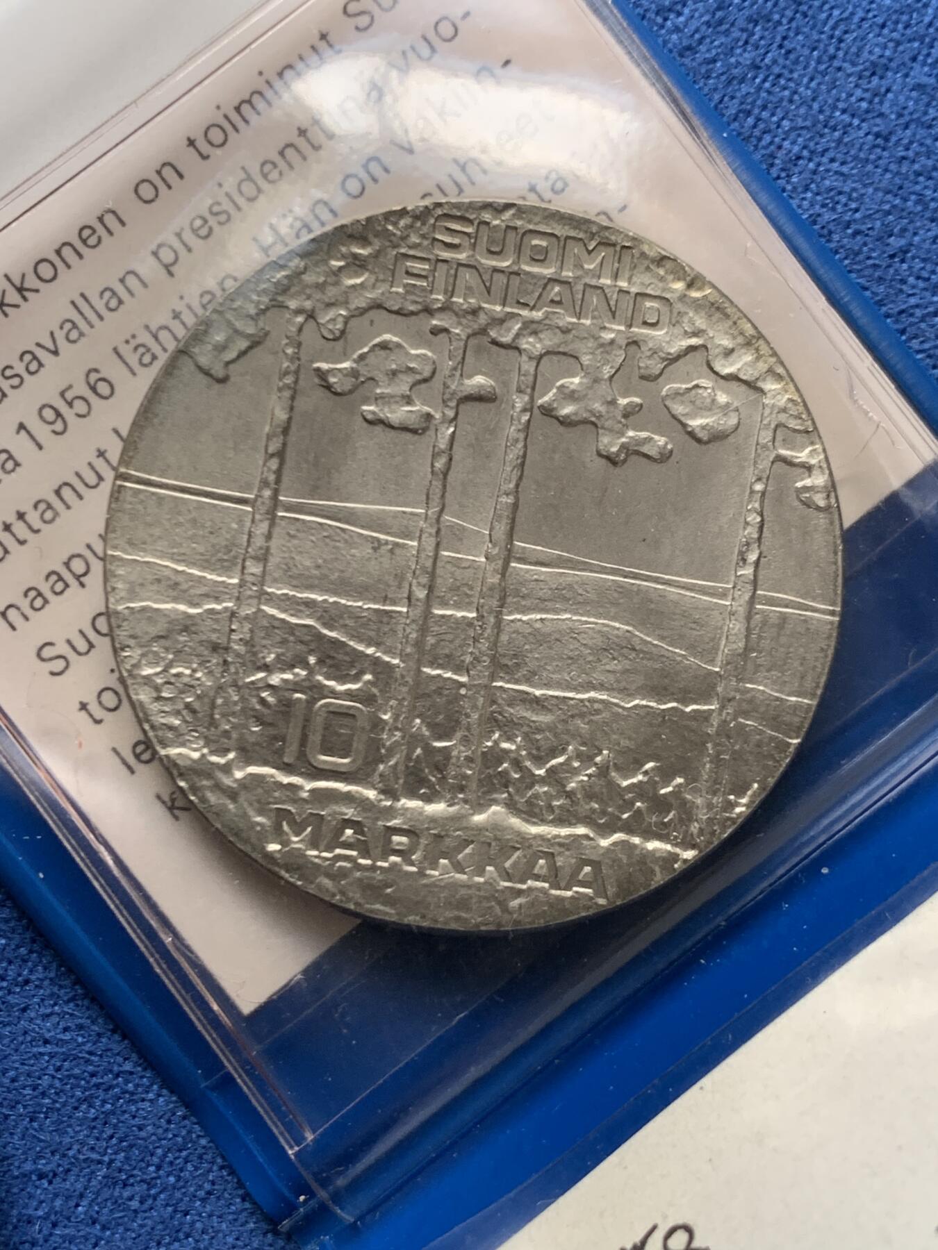 《竞宝斋》第460场 周日，周一，2场连拍 （全场包邮）欢迎送拍 两枚一组 芬兰10马克银币 袋装 1971年第十届欧洲田径锦标赛+1975年总统吉科宁