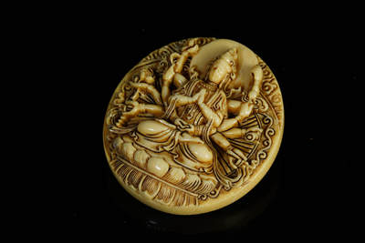 上海都达杂项专场二（全场包邮） - 90年代 老千手观音挂件