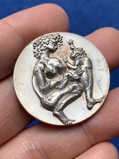 《竞宝斋》第460场 周日，周一，2场连拍 （全场包邮）欢迎送拍 - 人体雕塑艺术银章 900银 19.52克 33mm