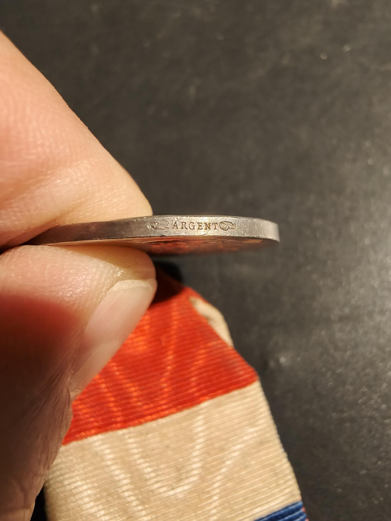 老王徽章第178期 法国工商部银级劳工奖章     原盒     少见20世纪初1901年版     950银      13.9g        950银 