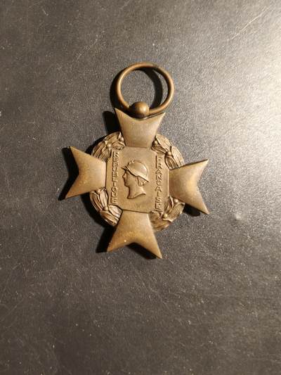 老王徽章第178期 - 法国铜级志愿者服役奖章    无绶带