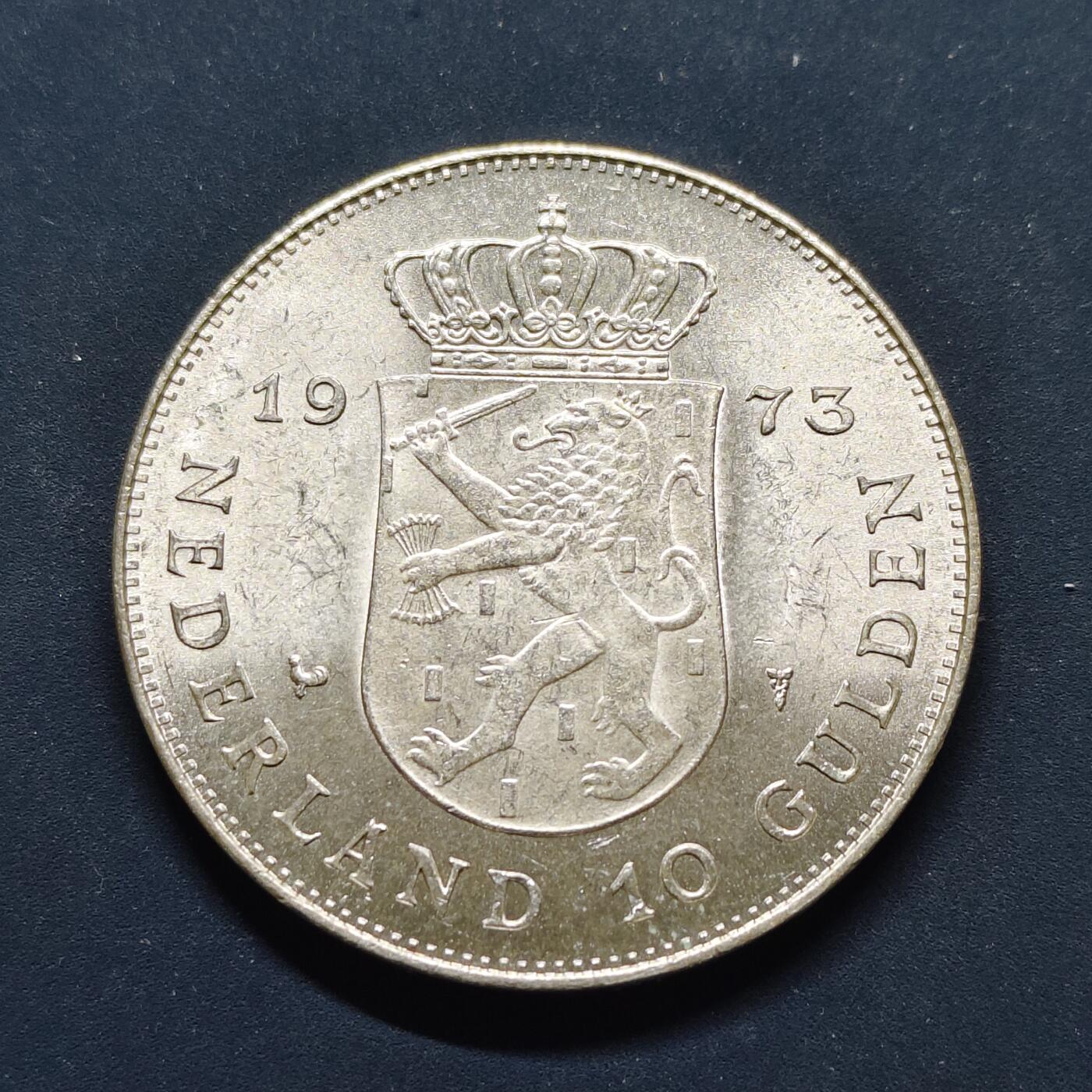 【全场包邮】纯粹捡漏拍497场-持续更新中 荷兰1973年10盾朱莉安娜女王登基25周年纪念银币【38毫米25克72%】